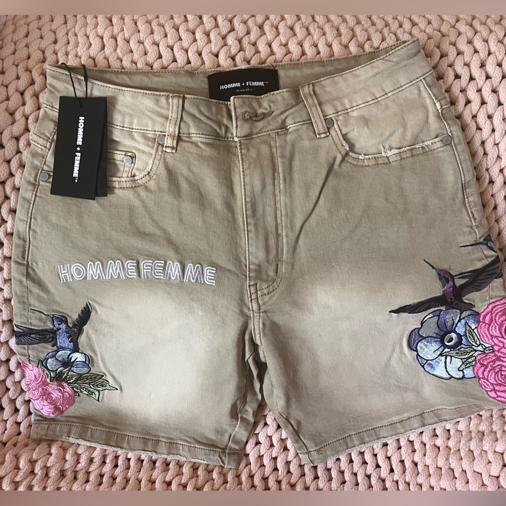 HOMME+FEMME Denim Embroidered Hummingbird Unisex Shorts women’s Size 32 NWT